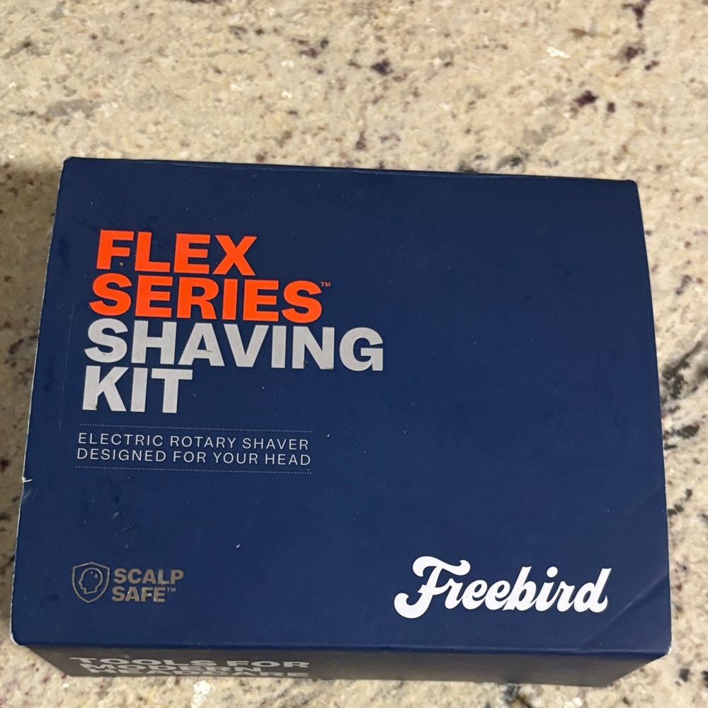 The Freebird Shaving Kit is in very good shape.